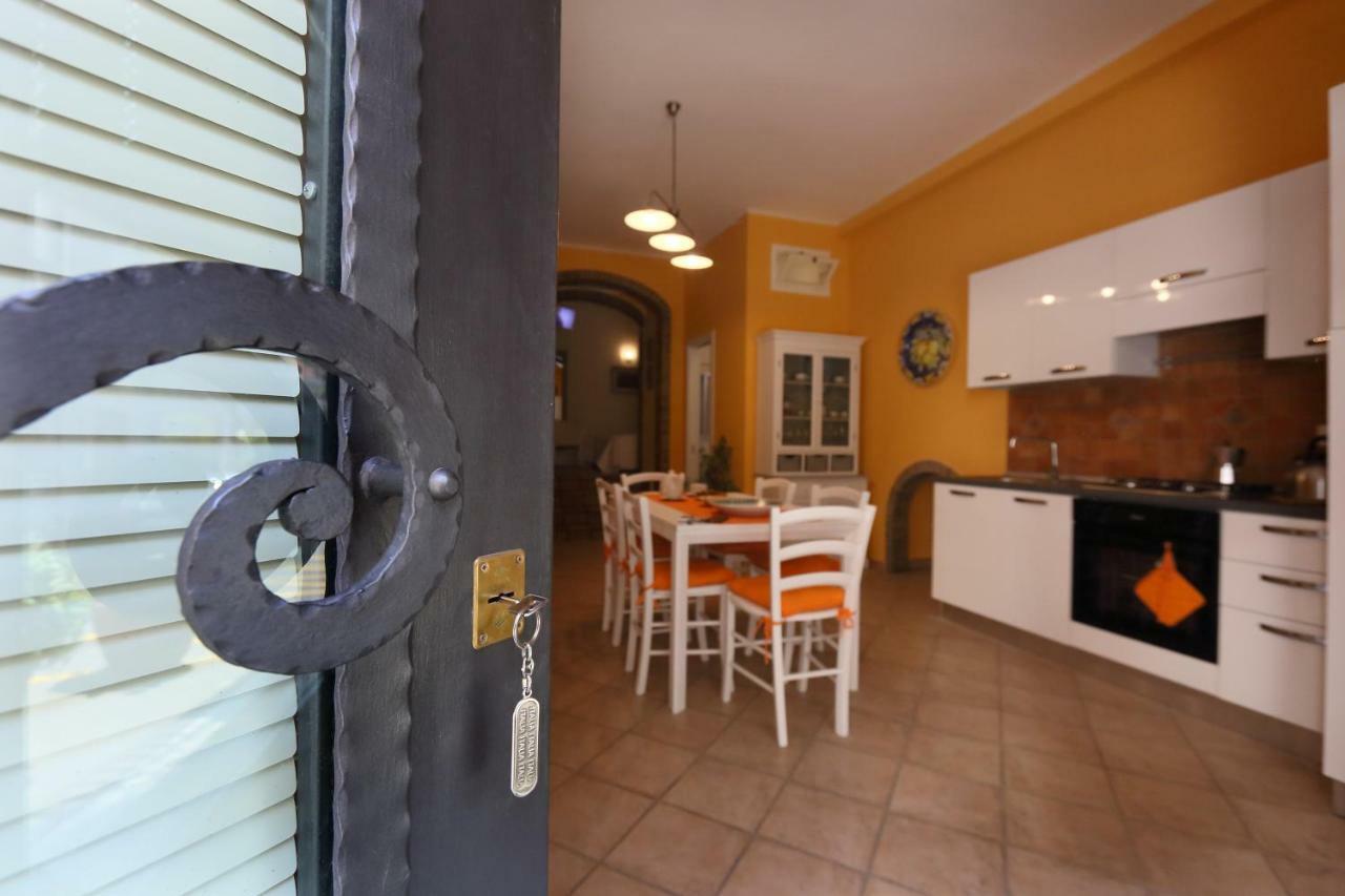 Trinacria House Apartment Taormina Bagian luar foto